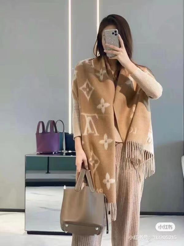 Louis Vuitton_SCARF_Earthy Yellow_60x180